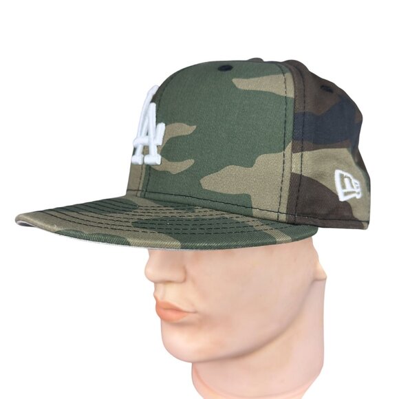 New Era Los Angeles Dodgers Camo Fitted Hat Size 7 1/8 Cotton Green & Brown - Picture 7 of 16